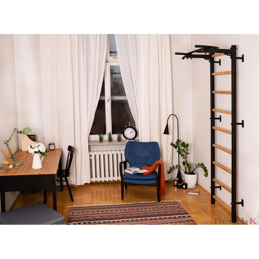 Ribbevegg BenchK 311B Svart Fastmontert pull-up stang 